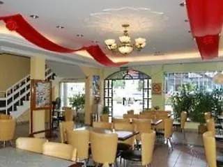 Accordian Hotel Malacca 2*,